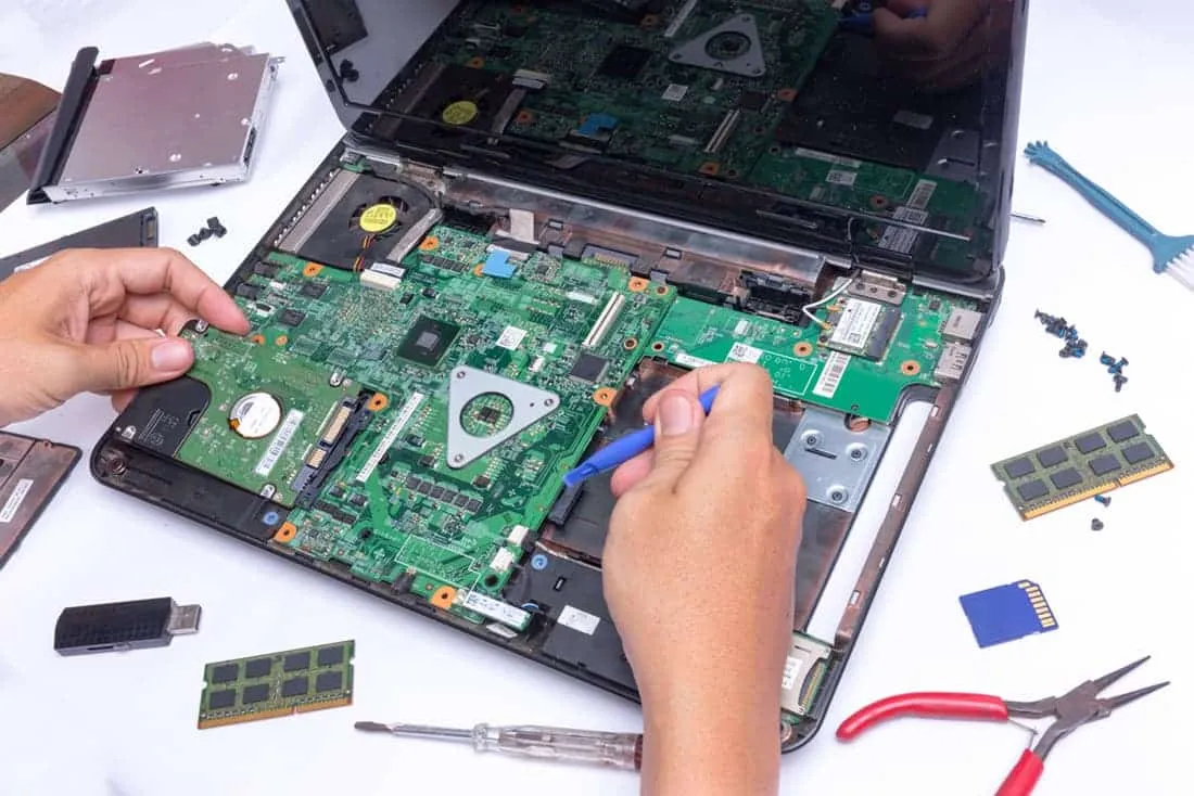 Laptop yedek parça ve aksesuarları