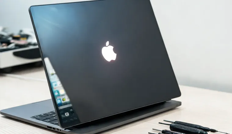 MacBook teknik servis ve onarım çalışması
